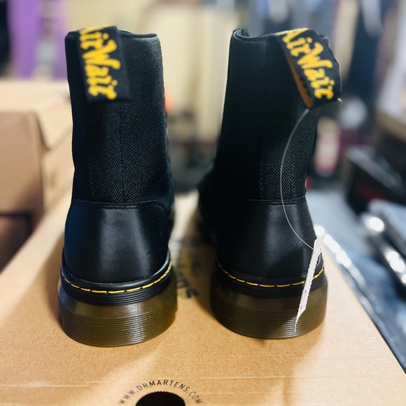Dr. Martens Combs Boot - Men's - Picture 6 of 8